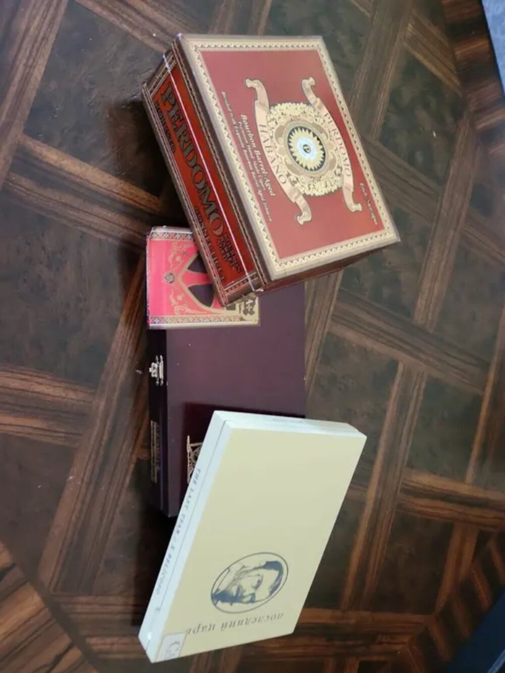 3 Piece Collectible Assorted Empty Wooden Hinged Lid Lock Cigar Storage Boxes